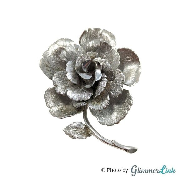 Vintage 70s Monet Textured Rose Silver Tone Brooch - Picture 1 of 8